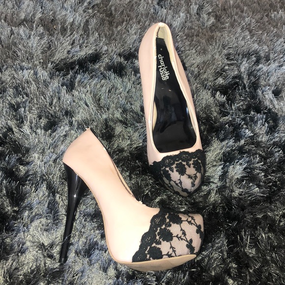 Heels! - Picture 2 of 5